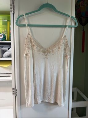 American Eagle Outfitters Soft & Sexy Light Cream Tank